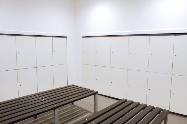 CHANGING ROOM